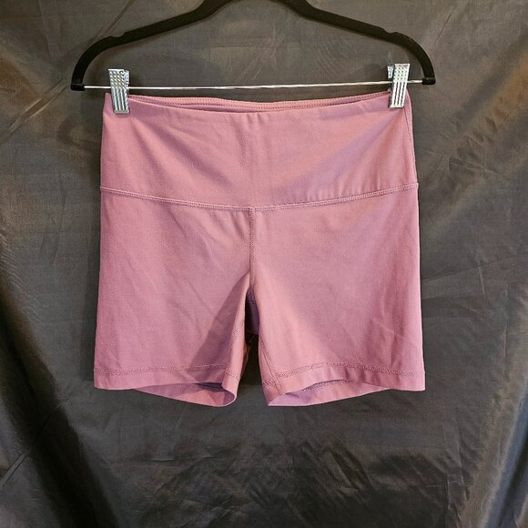 Yogalicious Lux yoga shorts. Size M - Picture 1 of 4